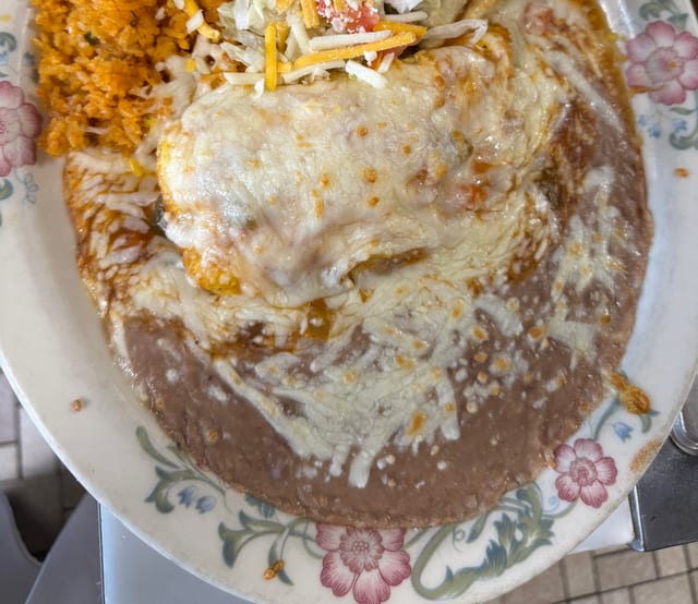 #27 Chimichanga & Relleno.