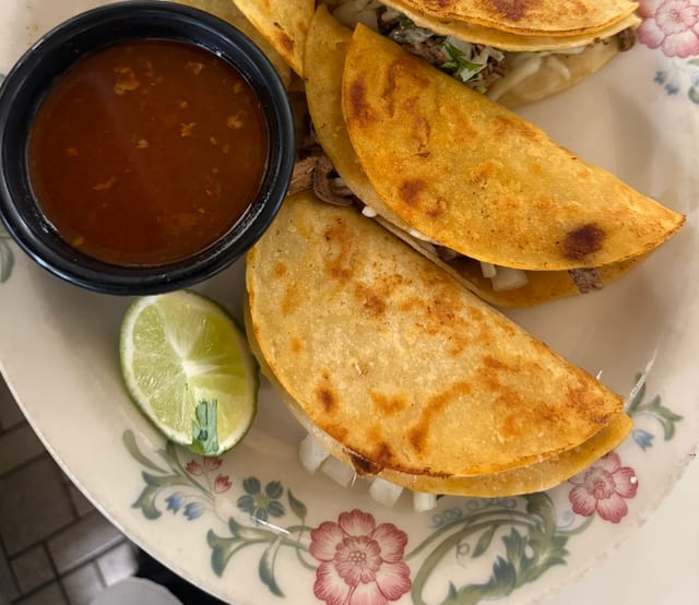3 Quesabirrias.